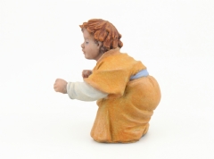 Arath - niño agachado 20 cm.