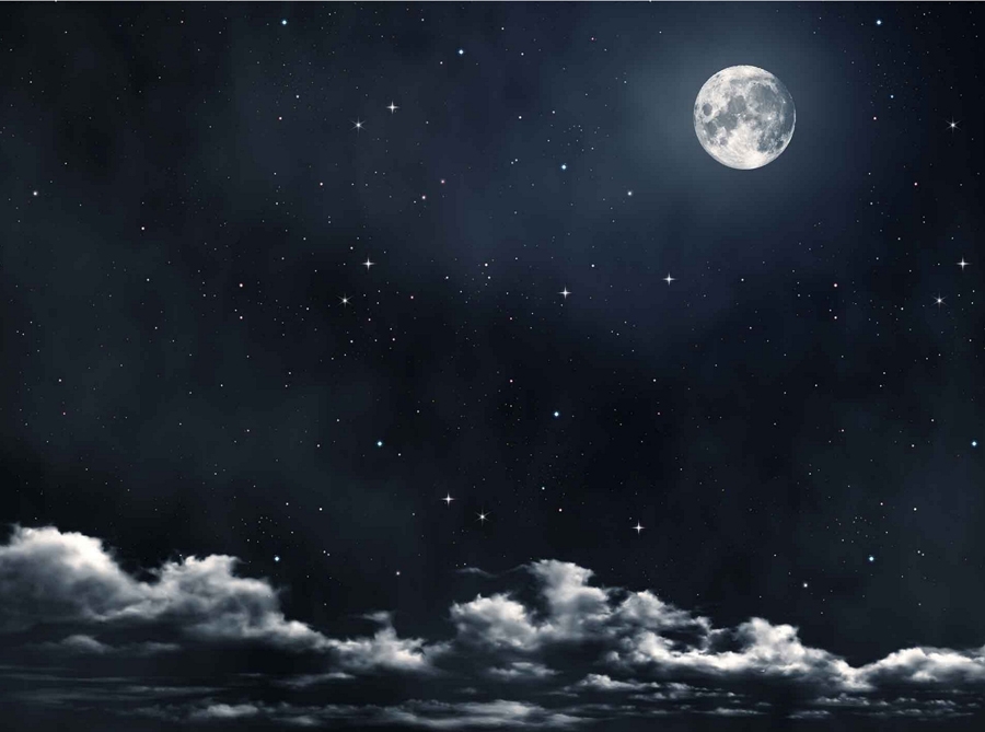 Celaje nocturno con luna