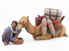 Ver Ficha de Camello tumbado con carga 15 cm.